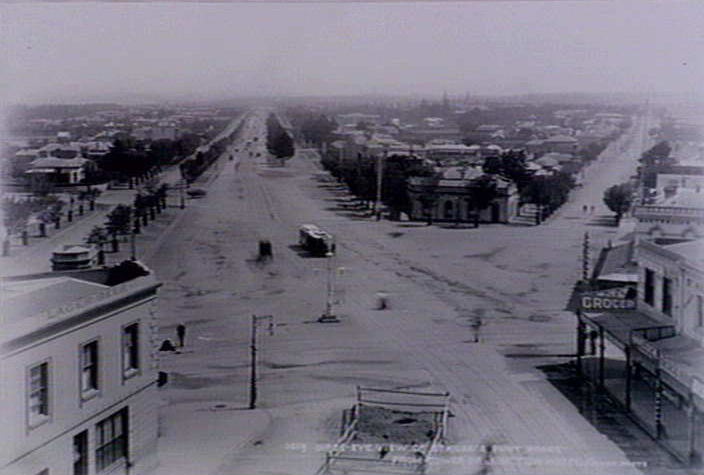 Cable tram at St Kilda Junction 1919